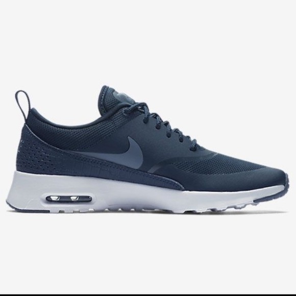 nike air max thea navy blue